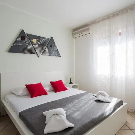 Casa Cristina By Dimorra Appartement